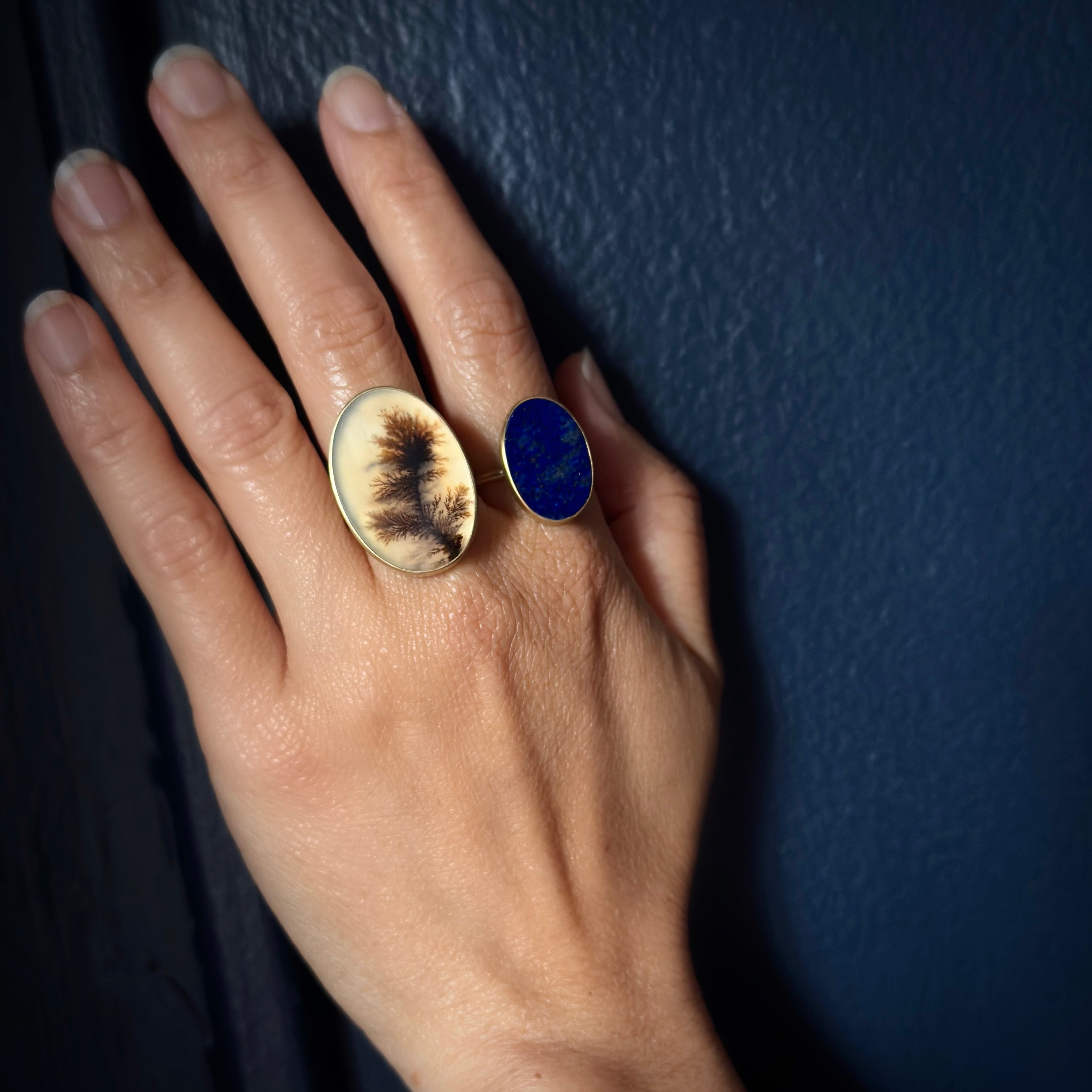 Gabriella Kiss 18k Larger Oval Windblown Dendrite Ring