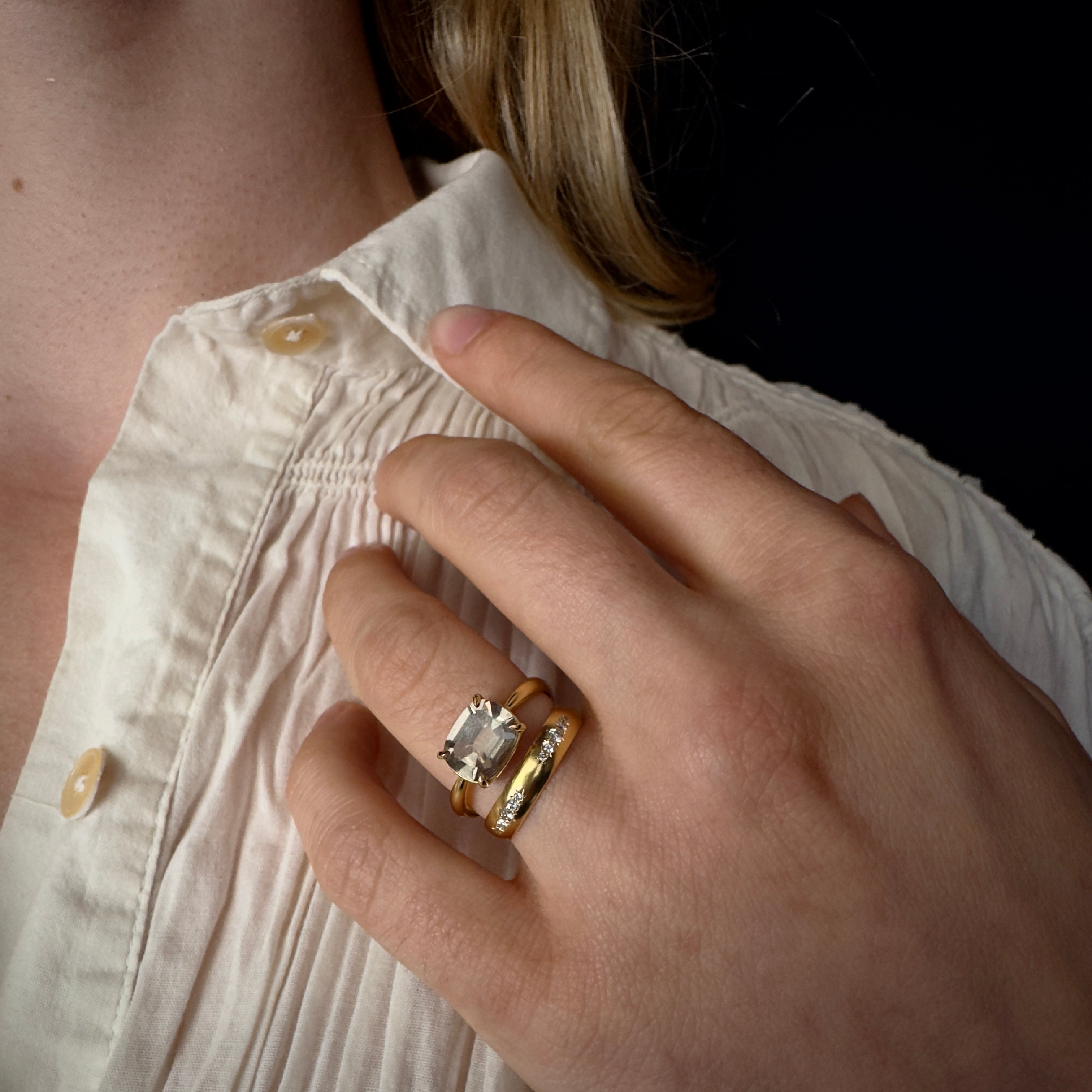 Tura Sugden 18k Pale Blue-Green Sapphire Ring- 2.69ct