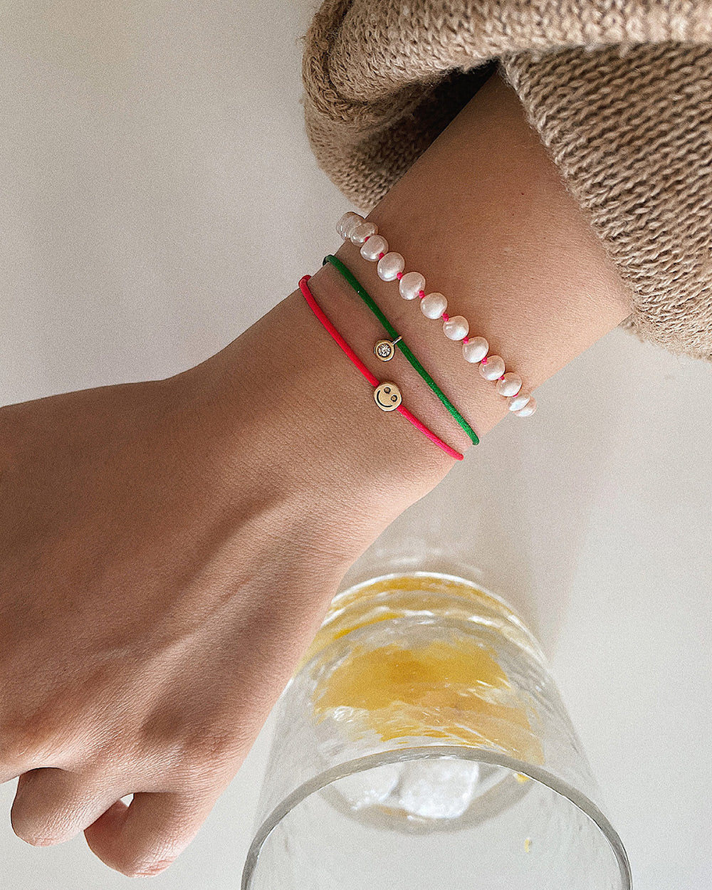 WALKING AROUND - silver