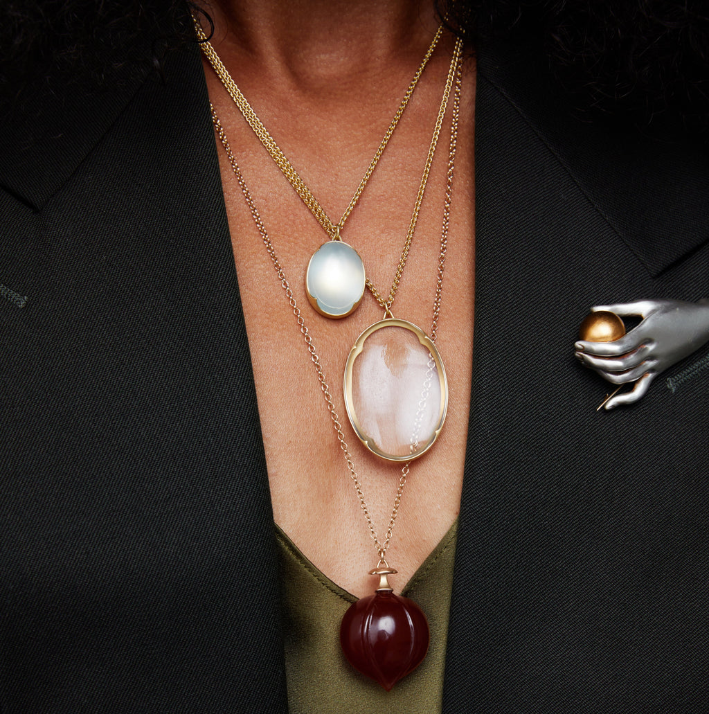 Gabriella Kiss 18k Oval Ceylon Moonstone Pendant Necklace- 18